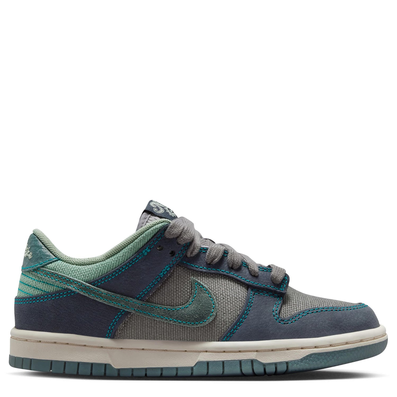 Dunk Low (Big Kid)