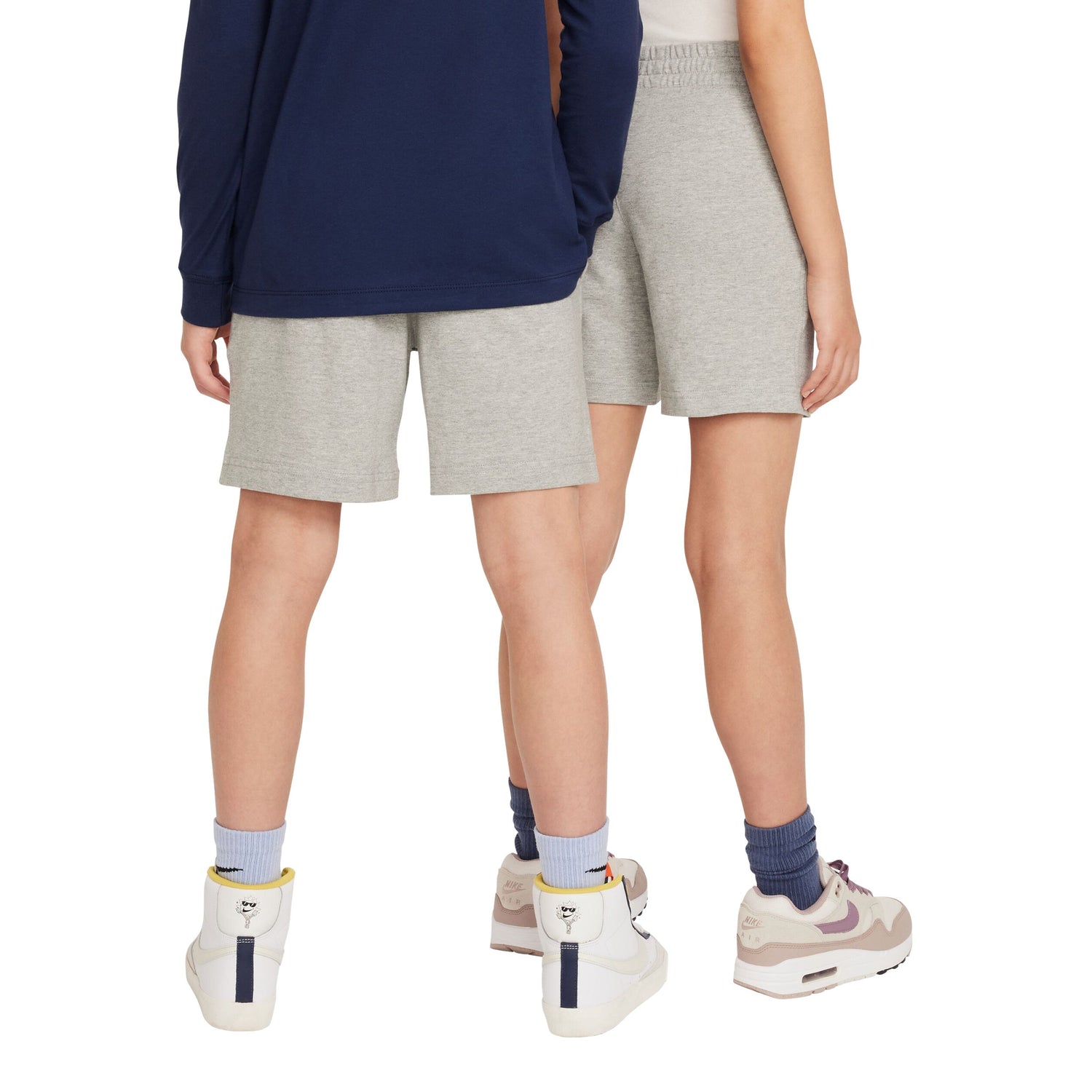 Sportswear Club 6 Inch Knit Shorts (Big Kid)