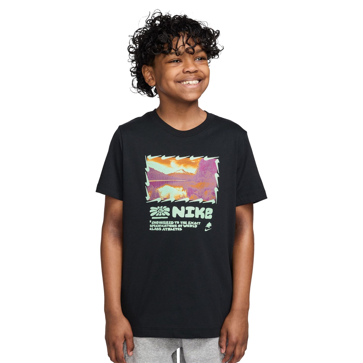 Sportswear Short Sleeve Tee (Big Kid)